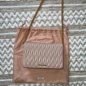 Miu Miu purse in a great condition 👛